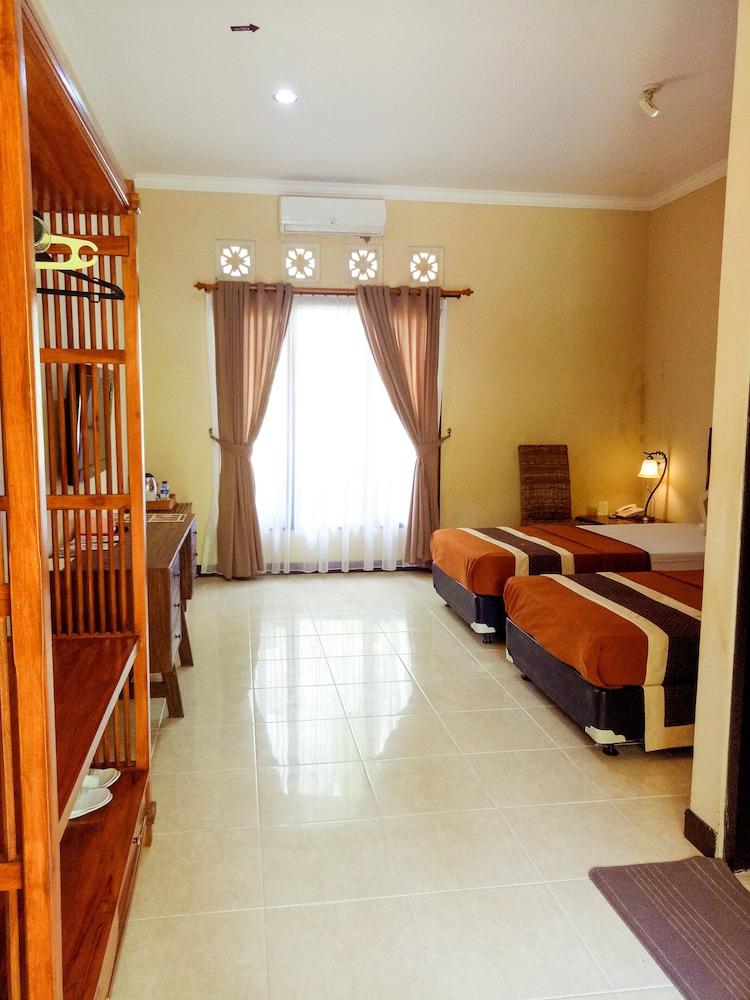 REVIVE Bogor Pendopo 45 Resort