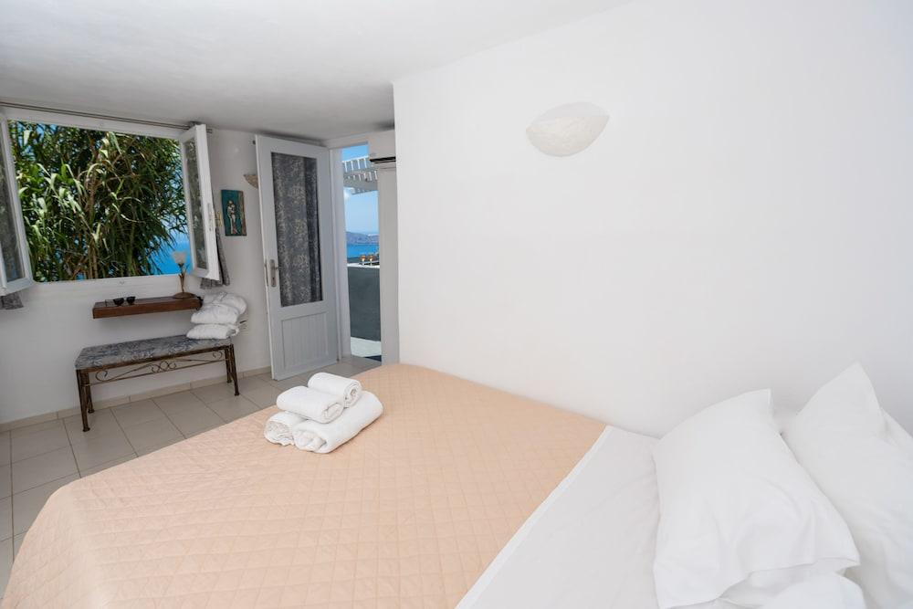 Iatis View Collection - Adults Only