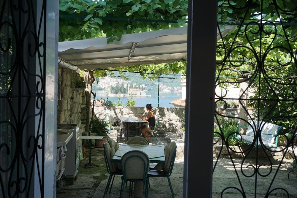 Guesthouse Dragutinovic