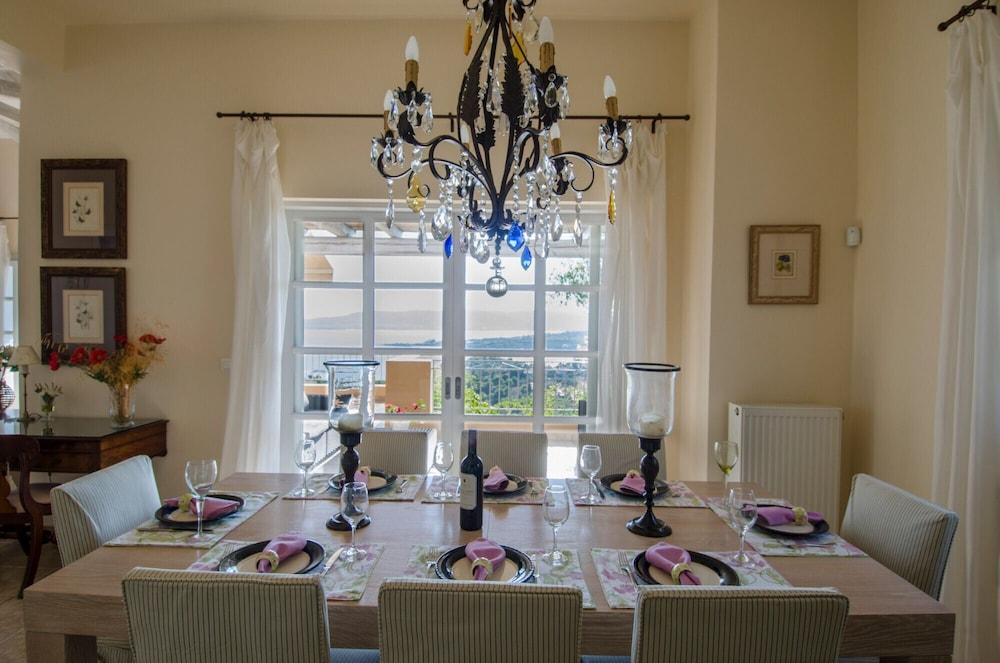 Villa Kallisti - A Dream House With Amazing View