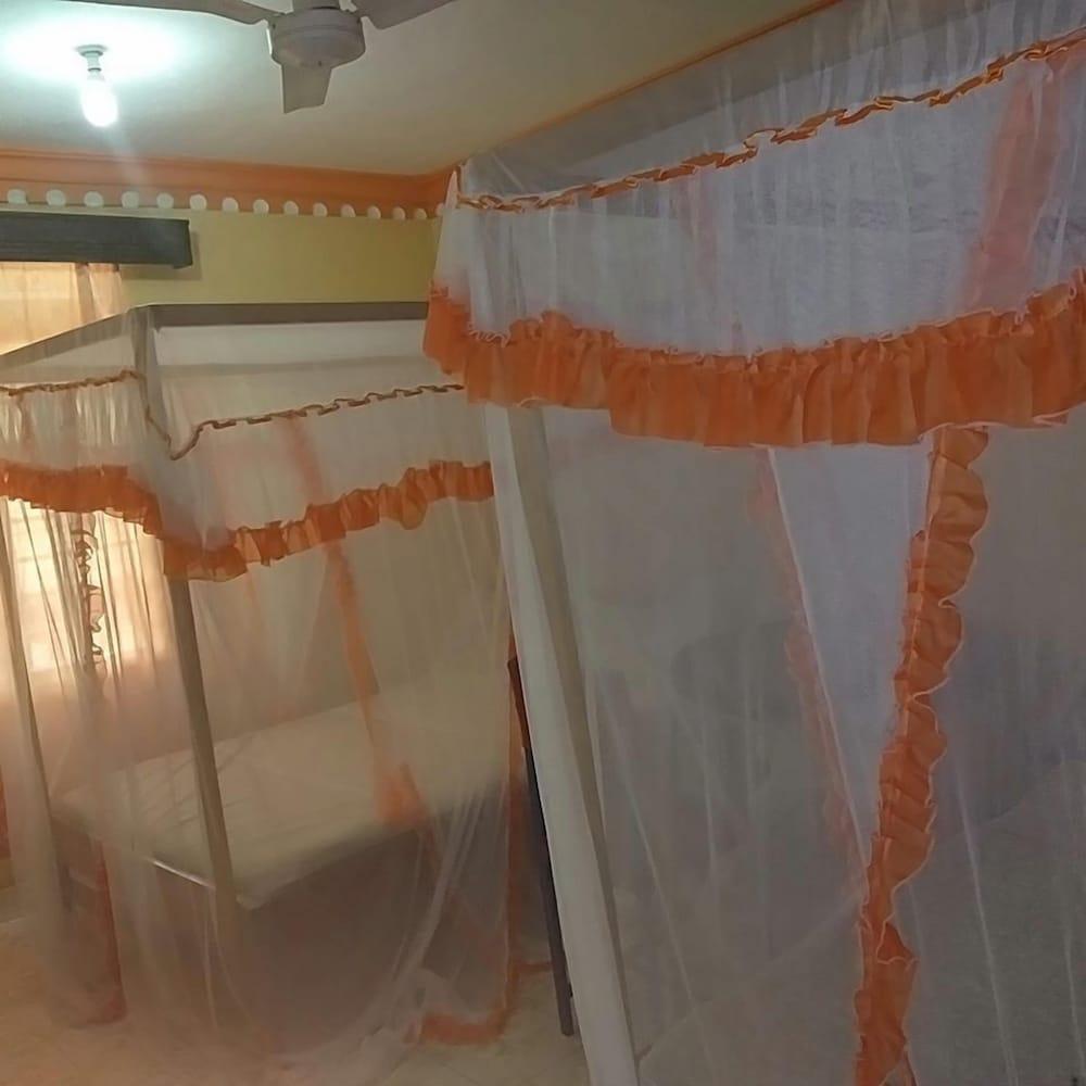 Miritini guest house & restaurant