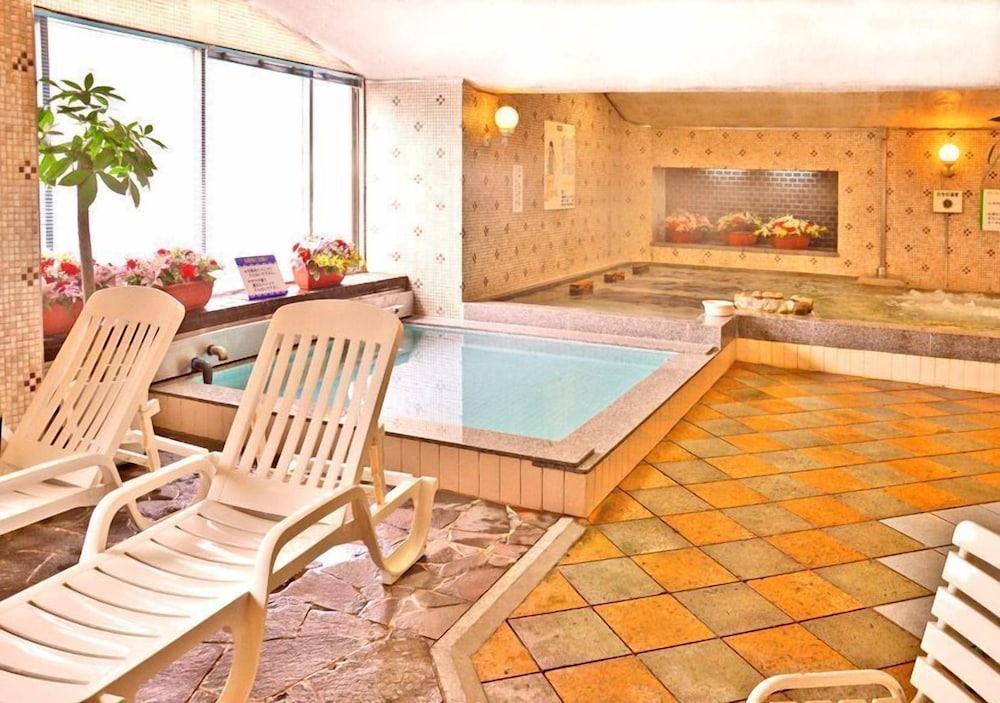 Capsule & Sauna Japan – Caters to Men