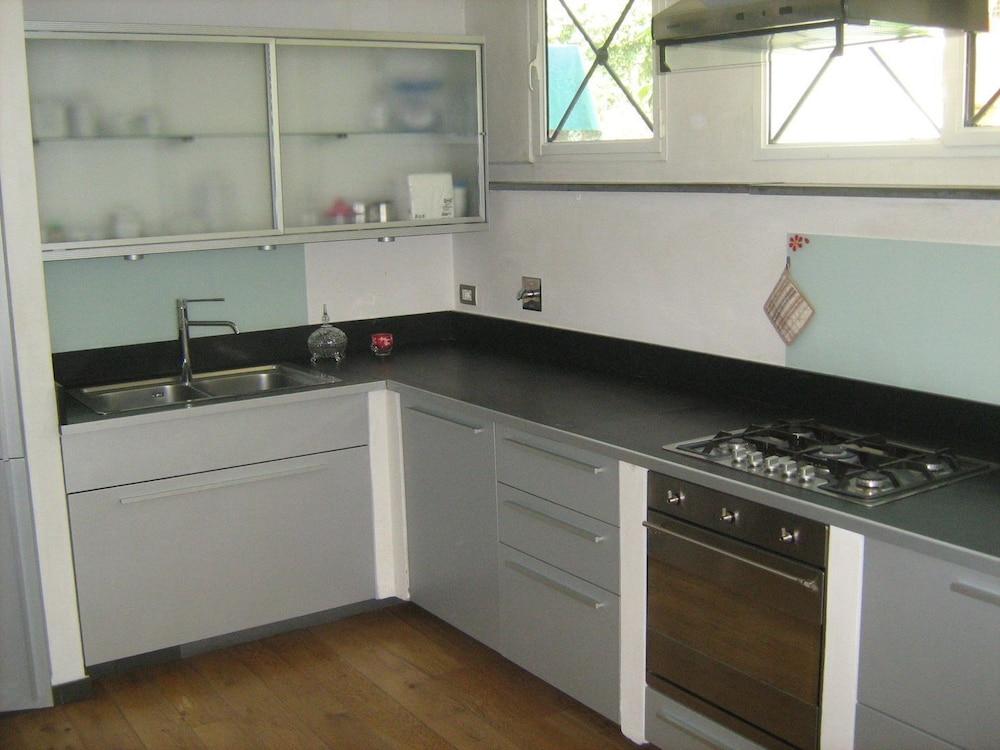 Delicious Apartment in Florence Under the Hills of Fiesole and Settignano