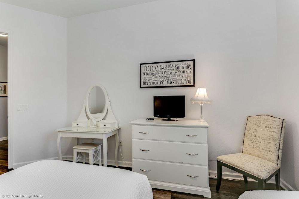 Casa Luna Deluxe 3 Bedroom Condo by Redawning