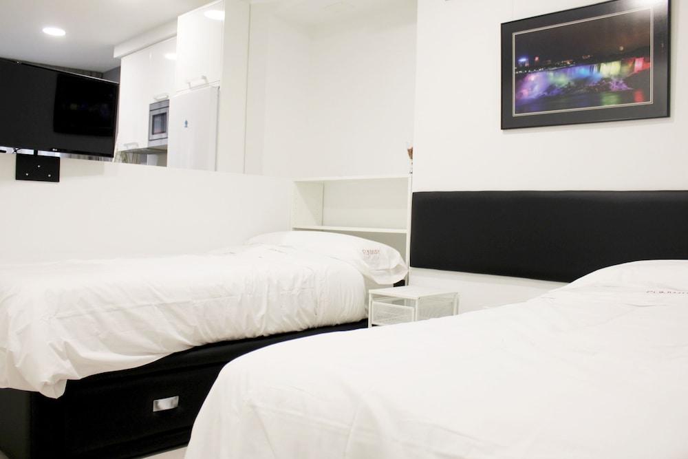 Apartamentos Funway Hostel