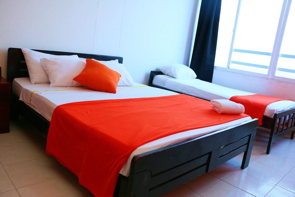 2 Alcoves Beachfront 2-19c Air-wifi