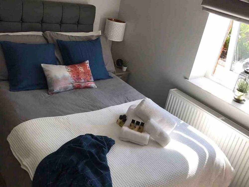 Serviced Apartment 1 Helena