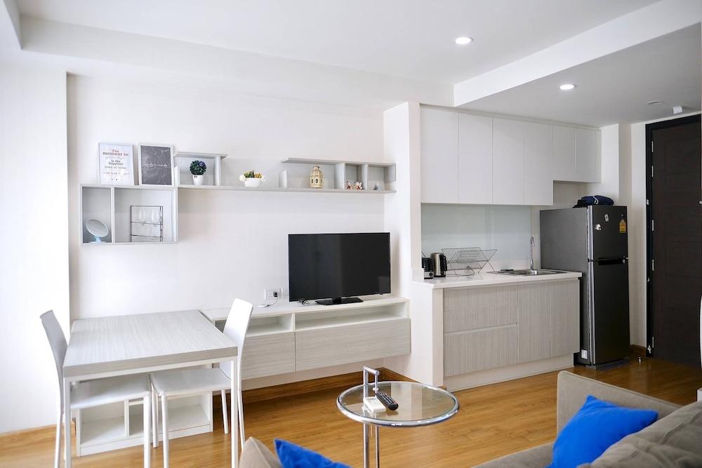 Luxury Condo Nimman, Best Location, Poolsauna