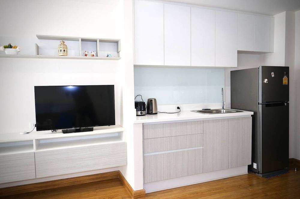 Luxury Condo Nimman, Best Location, Poolsauna