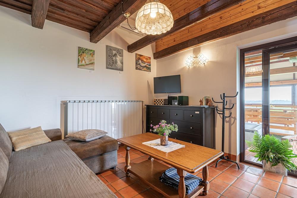 Holiday House Podhamer Marijan