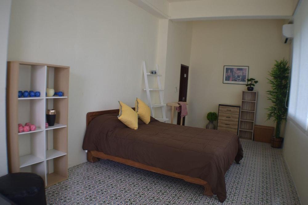 Very Large Villa Suitable for a Large Group up to 10 People or Even 2 Families