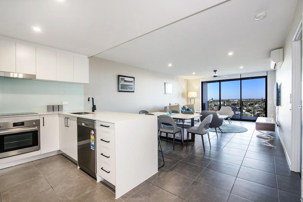 Hedge Apartments by CLLIX