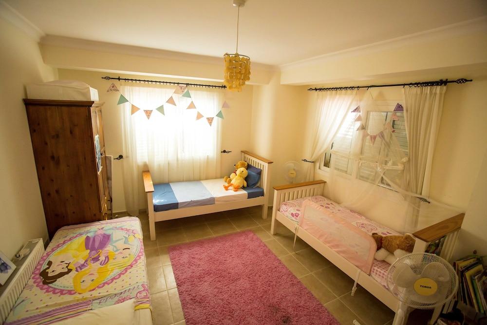 Villa - Sleeps 14 - Private Pool - Cinema Room