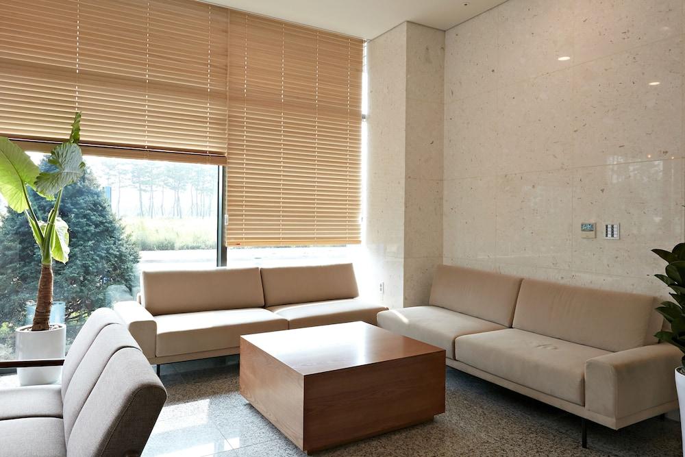 Ocean Soleview Hotel