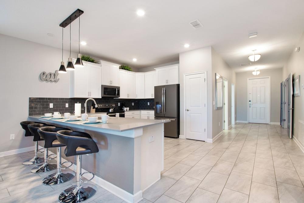 Private Pool/spa & Gameroom, Near Wdw! Sleeps 25