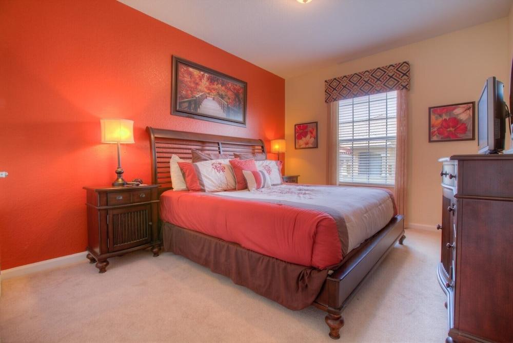 Spacious Vista Cay Condo, Close to Conv. Center