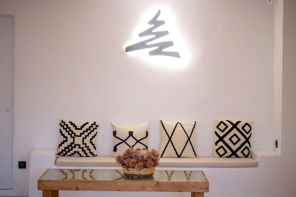 Camlik 87 Hotel Ayvalik