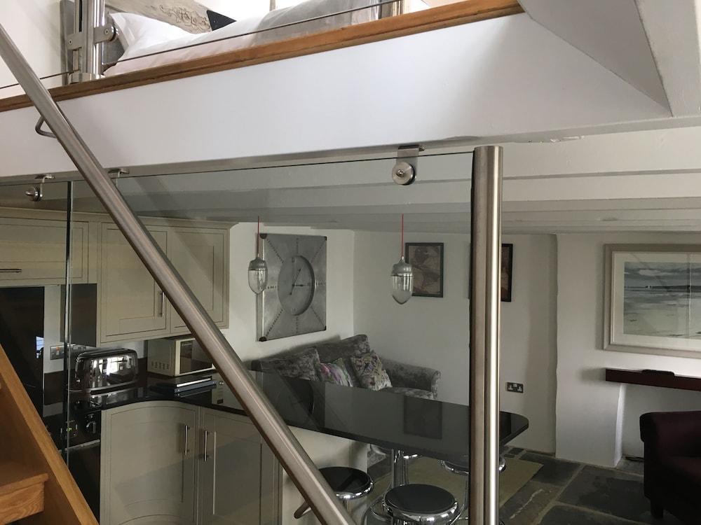 The Padstow Cottage - Coswarth House