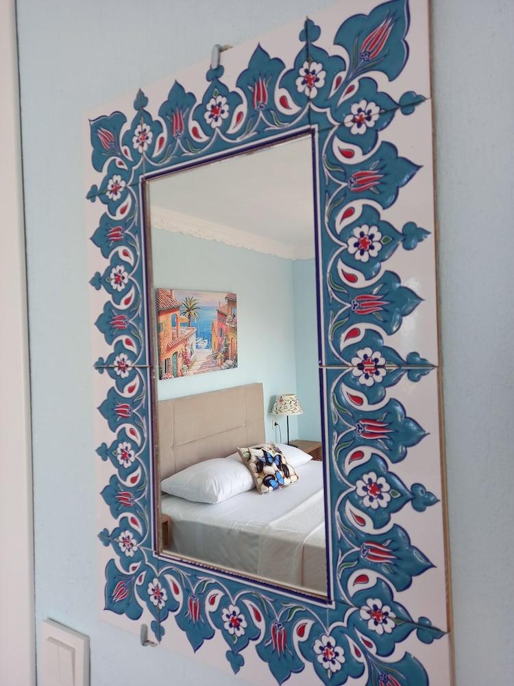 Laila Otel Karaburun