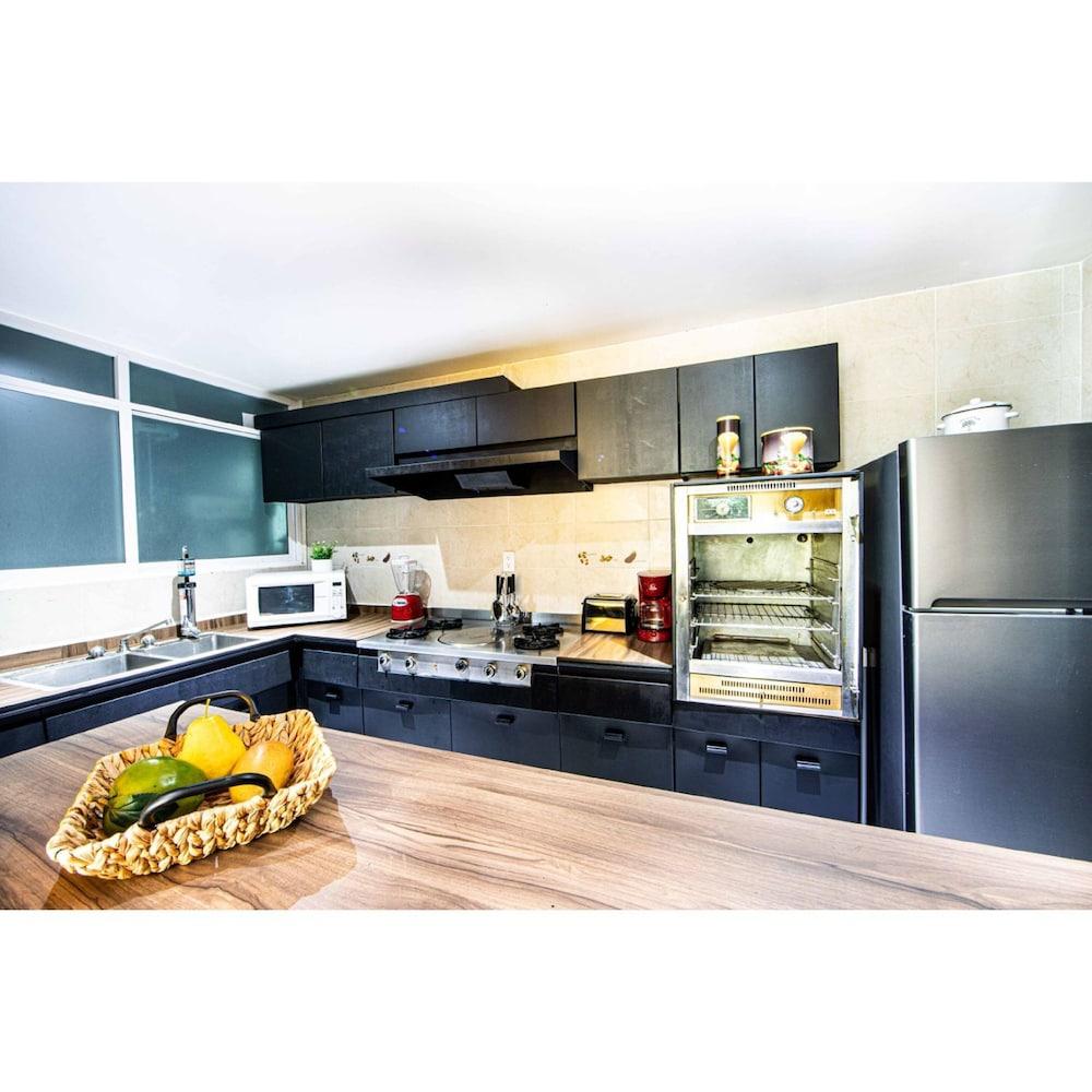 Destination Condesa @Amsterdam Views