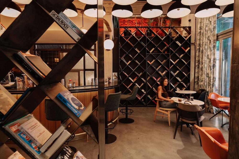 Dave Red Athens, a member of Brown Hotels