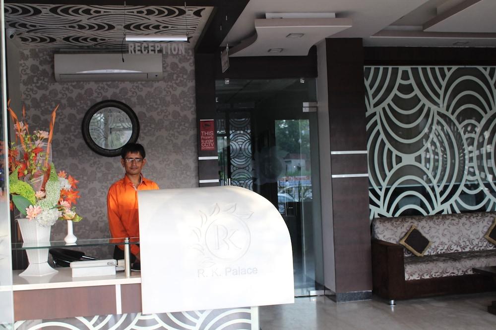 Hotel R K Palace