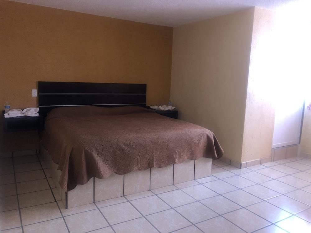 Hotel & Villas Monarca Circuito