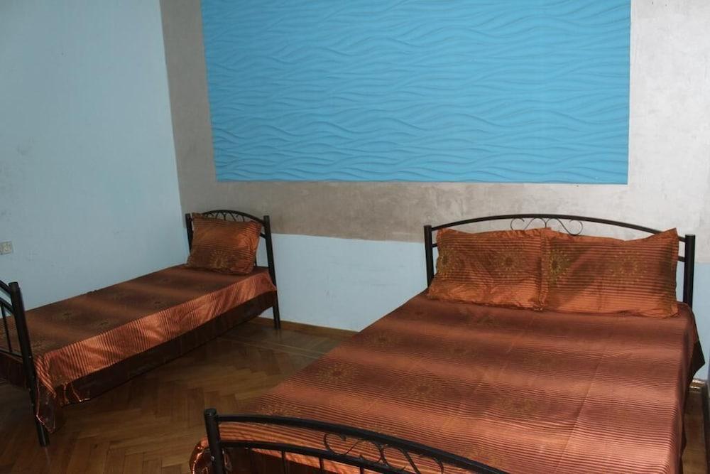 Tourest Inn Central - Hostel