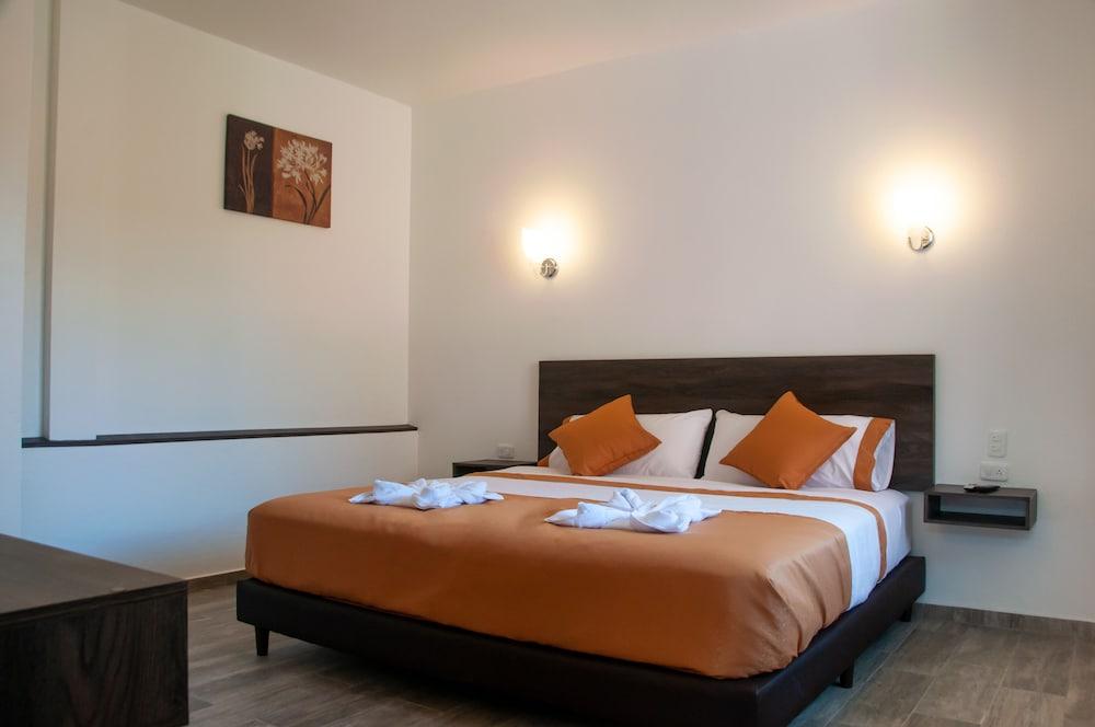 Toucan Platinum Suites Aparthotel