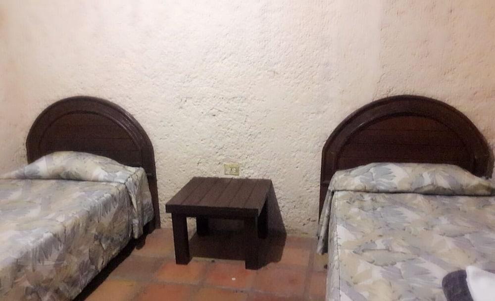 Hotel Hacienda Escondida