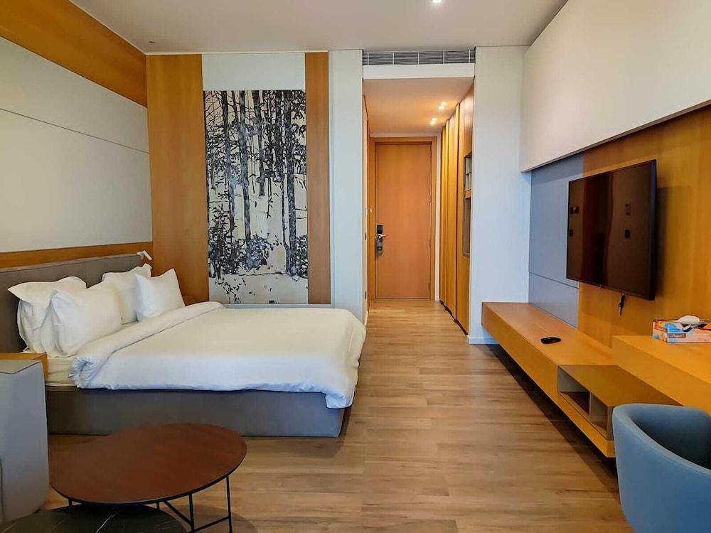 Oakridge Hotel & Spa