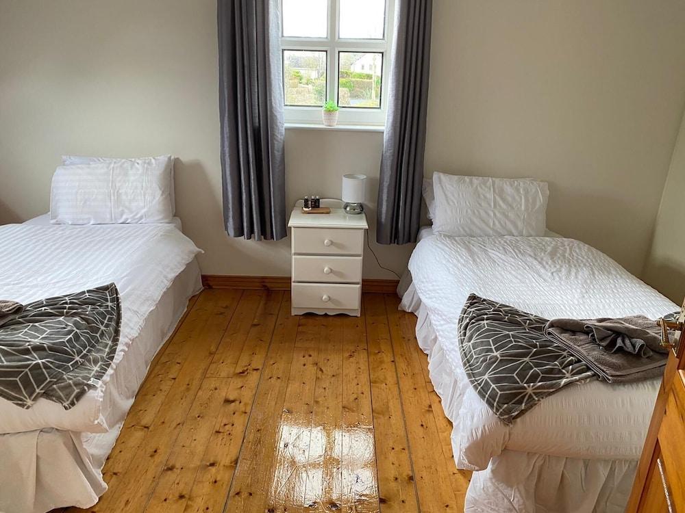 Riverside Cottage, Ramelton, The Wild Atlantic Way