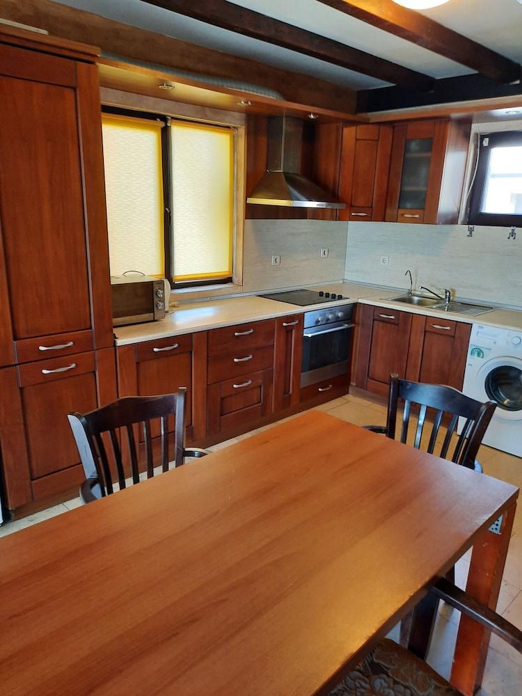 Beautiful 2-bed Villa in Cholakova Cheshma