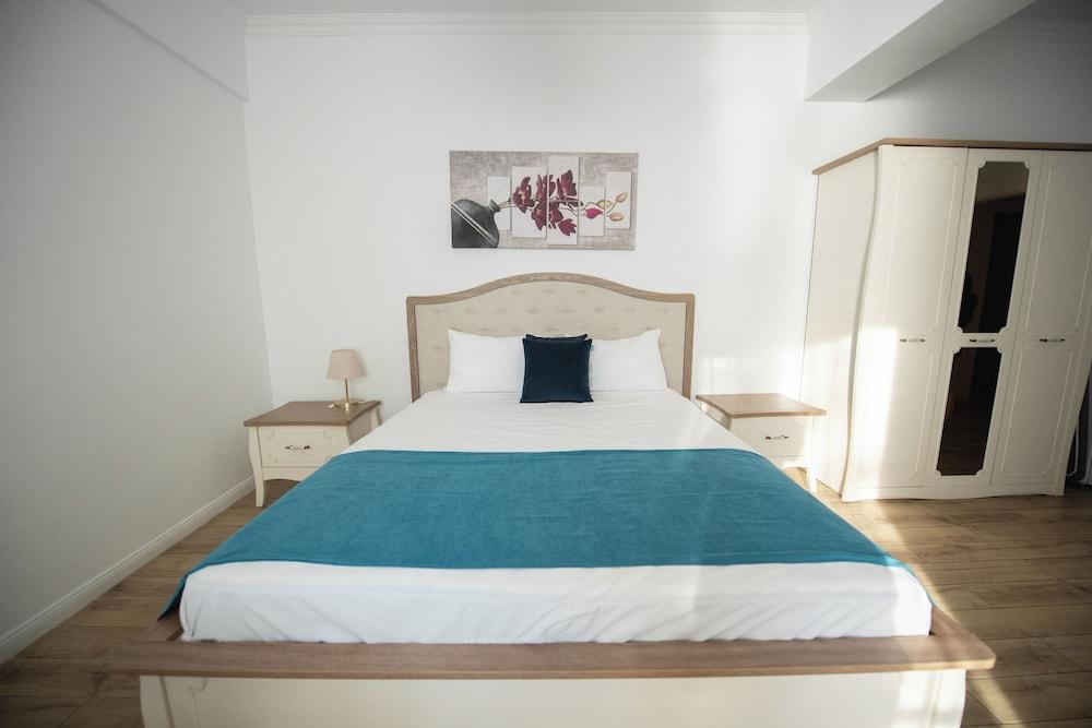 Solid Magic Apart-Hotel