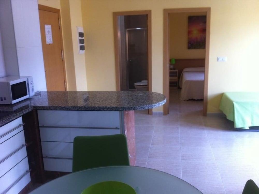 Double Apartment - 2 Single Beds one