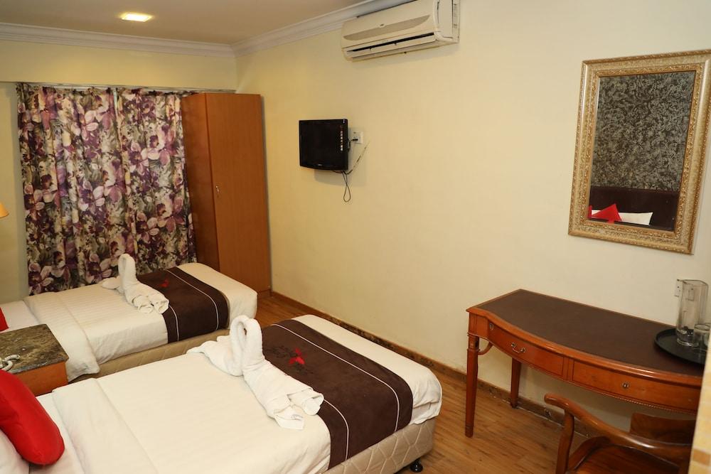 Hotel Grand Orchard Wings