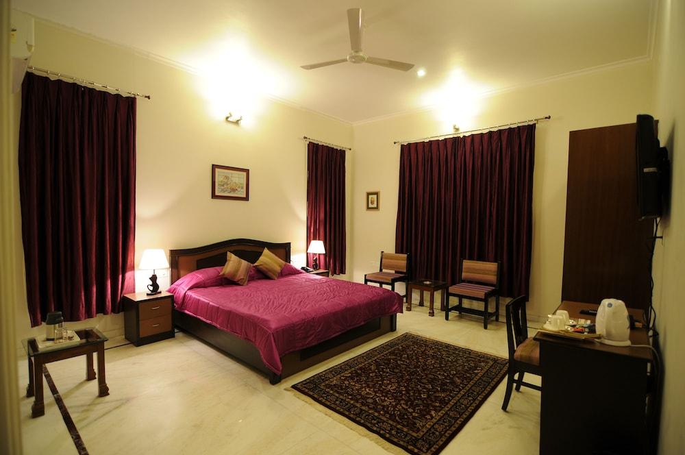 Geetanjali Luxury Suites