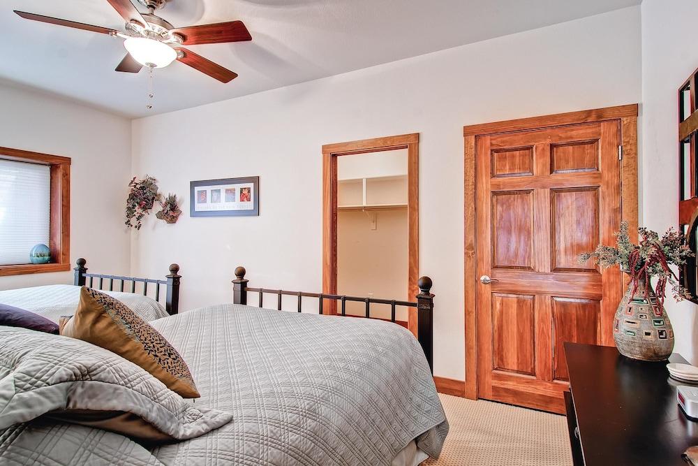 Black Canyon Inn Unit F3