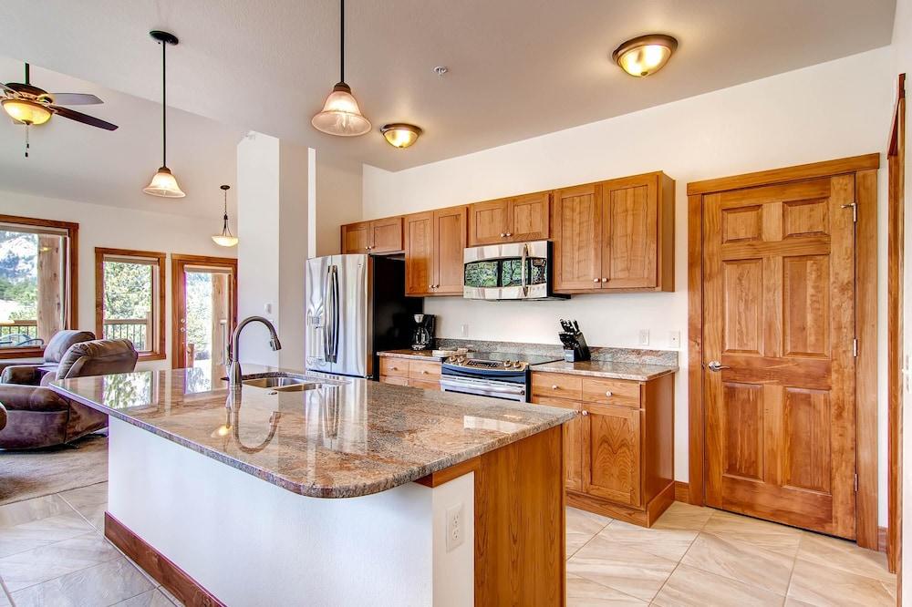 Black Canyon Inn Unit H4 Deluxe