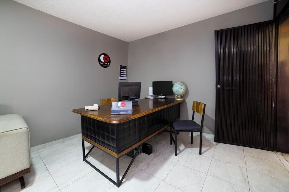 Capital O Hotel Diez