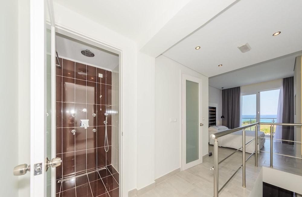 Belussi Exclusive Suites - Adults Only