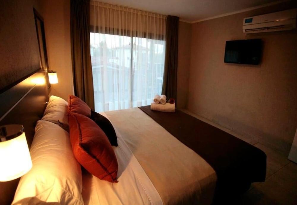 Blackstone Apart Boutique