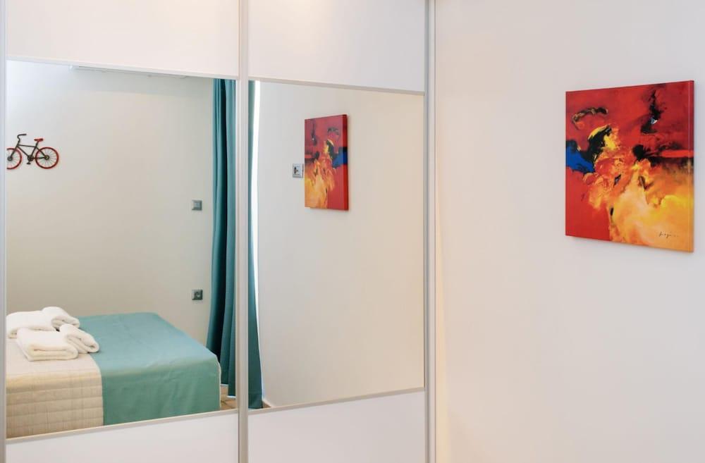 Xenios Dias Apartments