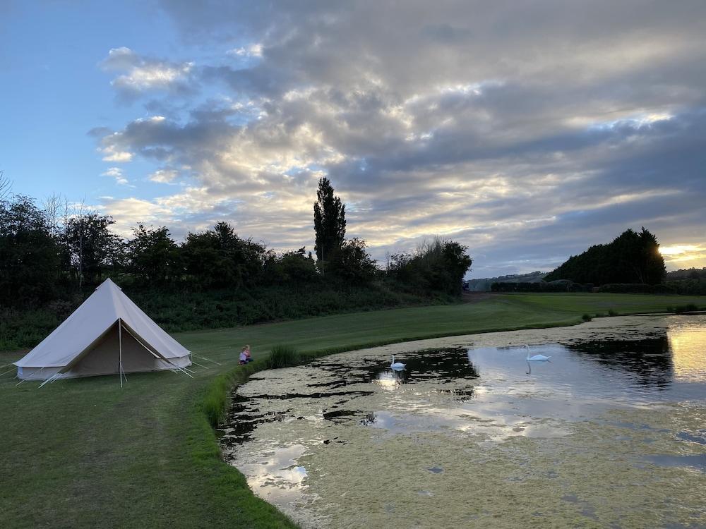 Anna-may Luxury Tent - Two Doubles