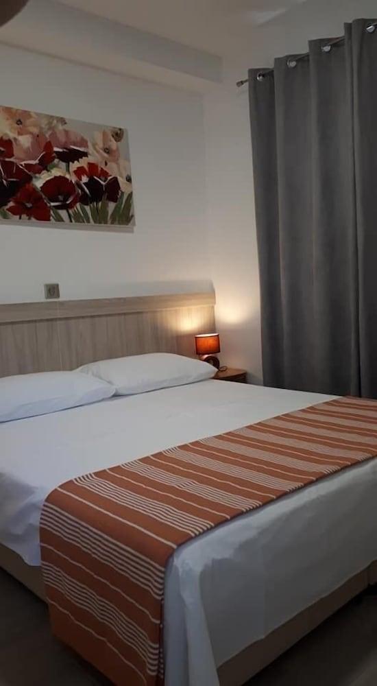 Apartments Šišević