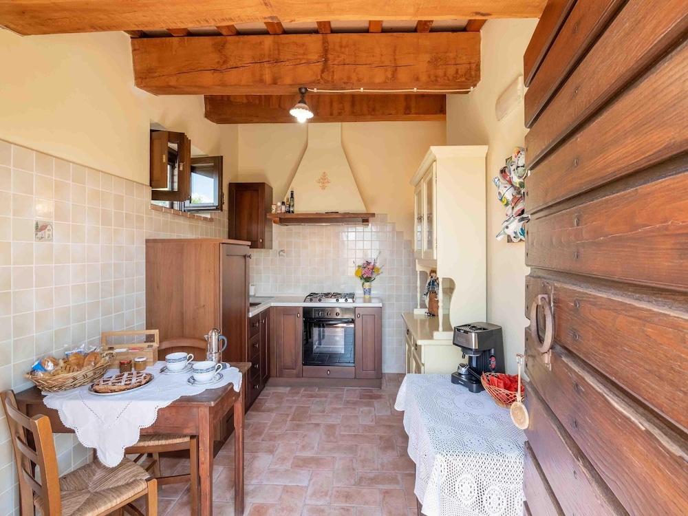 Belvilla by Oyo La Sibilla