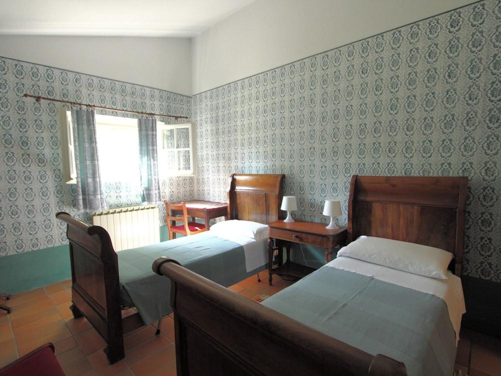 Eco-retreat With Pool