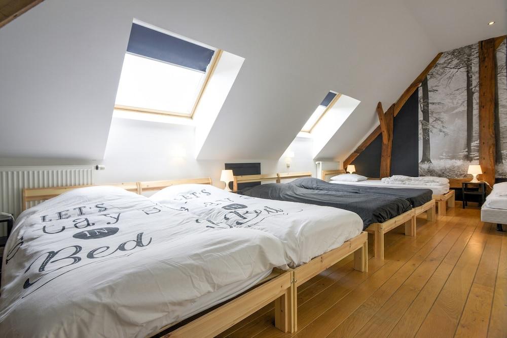 Group Accommodation for Families in Houyet