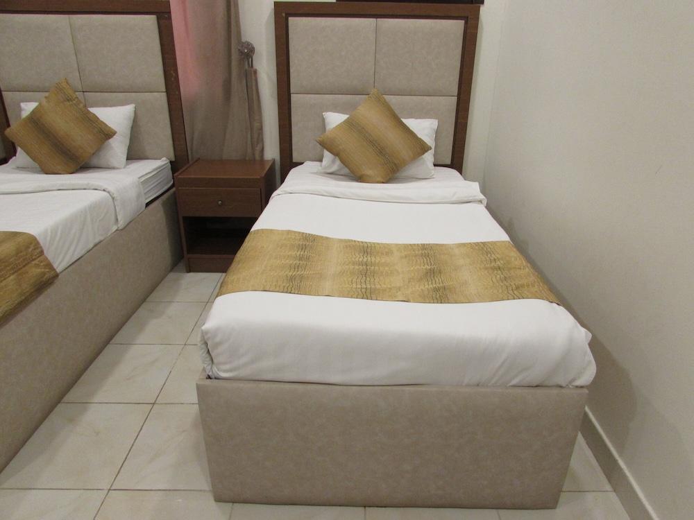 Iwan AlAndalusia Alsafa2