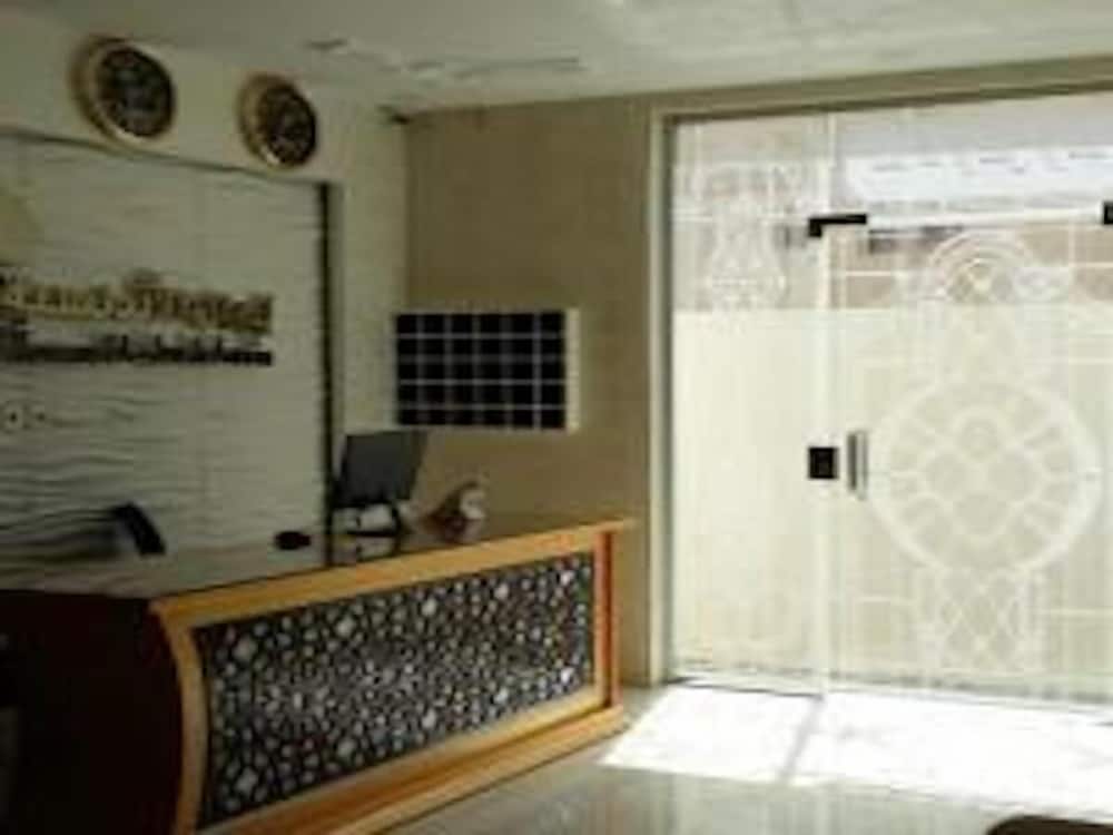 Iwan AlAndalusia Alajaweed